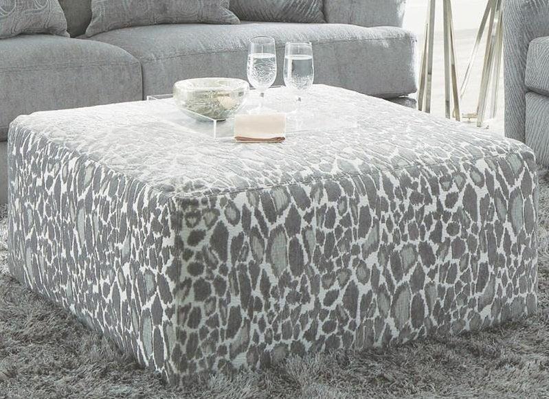 Lamar Cocktail Ottoman