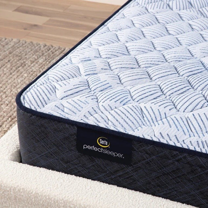 Serta Perfect Sleeper Innerspring Mattress Blue Lagoon Nights Firm Tight Top - California King