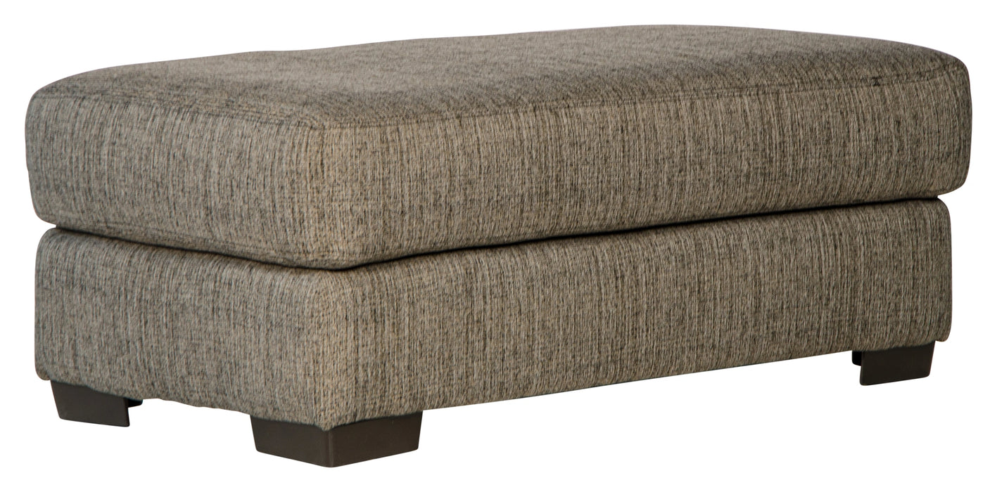 Ava Ottoman